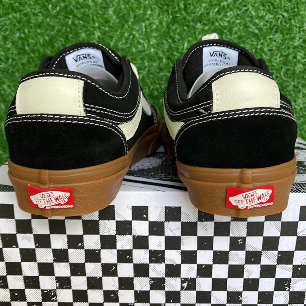 Vans Men’s Chukka Low Sid Black/Gum VN0A5KQZB9M Skate Sneakers